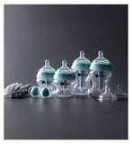 Tommee Tippee Advanced Anti-Colic Newborn Starter Set for Colicky Babies, 4 x Bottles, 2 x Teats, Vented Anti-Colic Wand