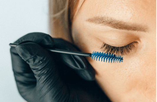 How to Start Selling Lashes and Lip Gloss (2025 Full Guide) - Brandlistry Nigeria