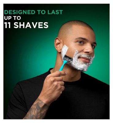 Wilkinson Sword Xtreme 3 Sensitive Men's Disposable Razors x 8, Men's razor for Sensitive Skin