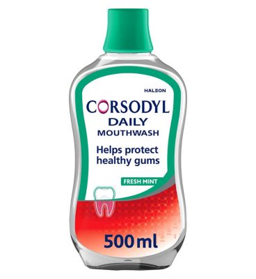 Corsodyl Daily Gum Care Mouthwash Alcohol Free Fresh Mint 500ml