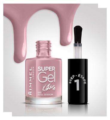 Rimmel 60 Seconds Super Shine Nail Polish 900 Rita's Black
