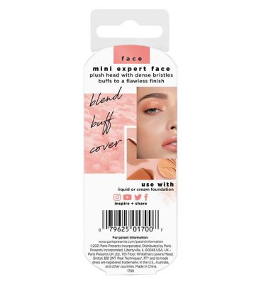 Real Techniques Mini Expert Face Brush