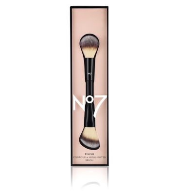 No7 Contour and Highlighter Brush