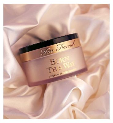 Too Faced Born This Way Loose Setting Powder