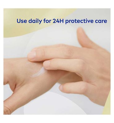 NIVEA Hand Cream 3 in 1 Anti-Age Q10 100ml