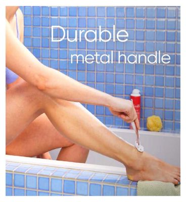 Venus Deluxe Smooth Sensitive RoseGold Razor Handle + 3 Blades