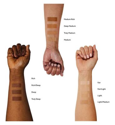 No7 Lift & Luminate Serum Concealer