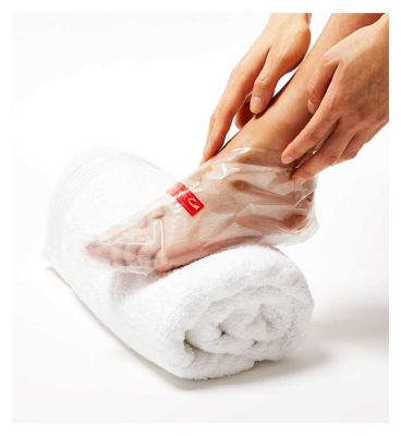 Boots Smoothing Foot Peel Socks - Tea Tree & Peppermint