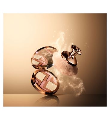 ICONIC London Pro Puff Brush