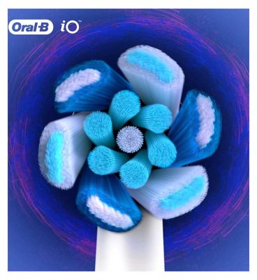 Oral-B iO™ Ultimate Clean White Replacement Electric Toothbrush Heads 4 Pack