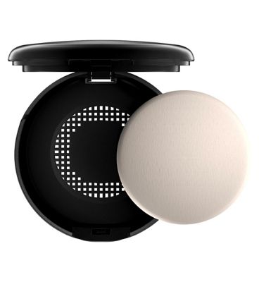 MAC Studio Fix Powder Plus Foundation