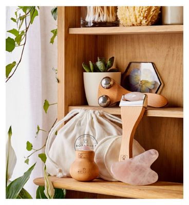 Botanics Rose Quartz Facial Roller