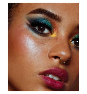 Sleek I-Divine Palette Making Waves