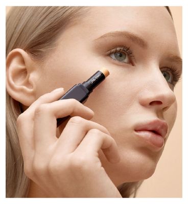 Shiseido Synchro Skin Correcting Gel Stick Concealer