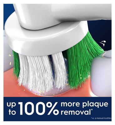 Oral-B Precision Clean Toothbrush Head with CleanMaximiser Technology 4 Pack