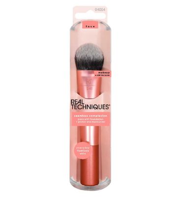 Real Techniques Seamless Complexion Brush