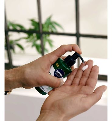 NIVEA Men Sensitive Pro Ultra Calming After Shave Balm with Hemp Oil, 150ml