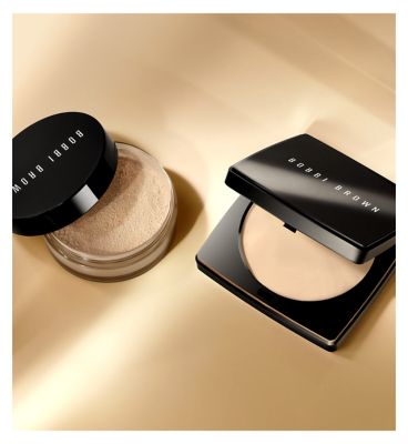 Bobbi Brown Sheer Finish Pressed Powder