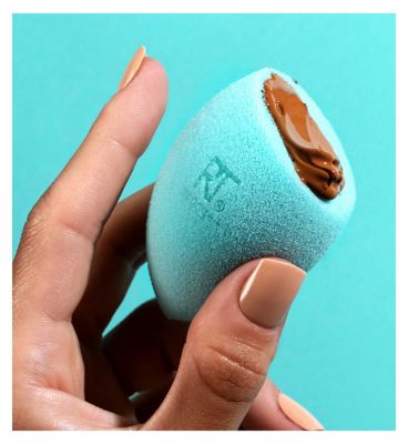 Real Techniques The Miracle Airblend Sponge+ makeup sponge