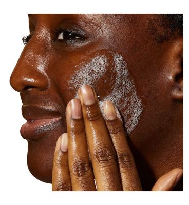 CeraVe SA Smoothing Cleanser with Salicylic Acid for Dry, Rough & Bumpy Skin 473ml