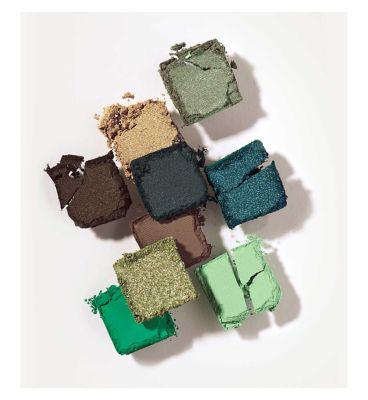 17. Eye Shadow Palette 040 Greens