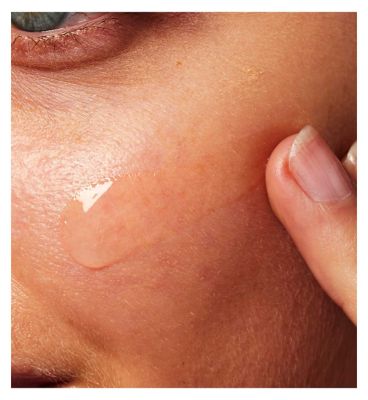 CeraVe Resurfacing Retinol Serum with Ceramides & Niacinamide for Blemish-Prone Skin 30ml