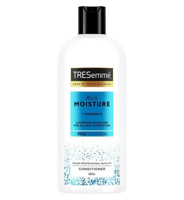 TRESemmé Conditioner Rich Moisture 680ml