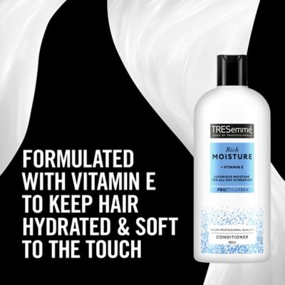 TRESemmé Conditioner Rich Moisture 680ml