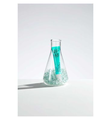 Nip+Fab  Hyaluronic Fix Extreme 4 Multi-Blur Line & Pore Perfector 2% 15ml