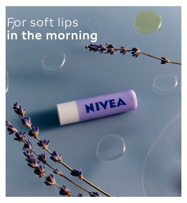 NIVEA Lavender Overnight Care Lip Balm 4.8g