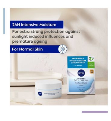 NIVEA Refreshing Day Cream 24h Moisture with Vitamin E for Normal Skin SPF30 50ml