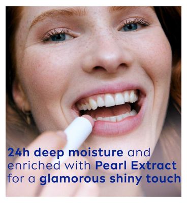 NIVEA Pearly Shine Lip Balm, 4.8g