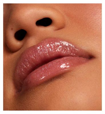 r.e.m. beauty Utmost Importance Plumping Lipgloss