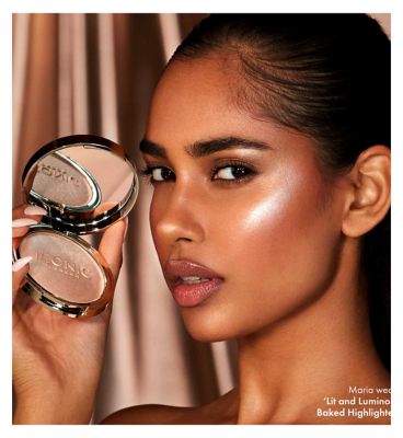 ICONIC Lit & Luminous Baked Highlighting Powder