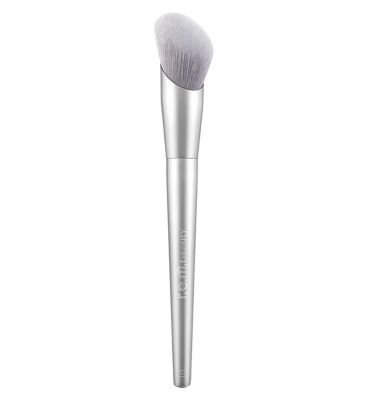 r.e.m. beauty Blush Brush