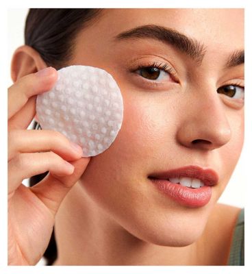 First Aid Beauty Sensitive Skin Starter Kit