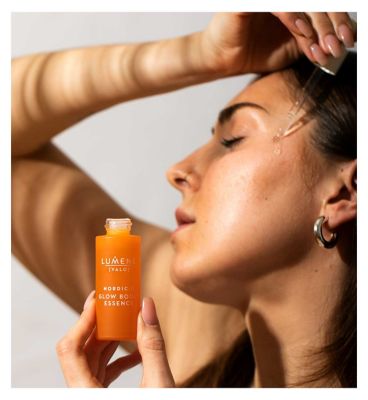 LUMENE Nordic-C Glow Boost Essence Serum with Vitamin C & Hyaluronic Acid 30ml