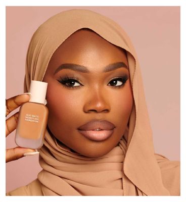 HNB Cosmetics Silky Matte Weightless Foundation 30ml