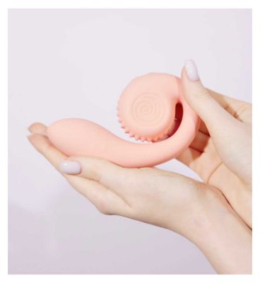 Snail Vibe Gizi Peachy Pink Rabbit Vibrator
