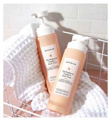 NATURIUM The Brightener Vitamin C Brightening Body Wash 500ml