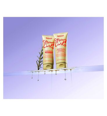 Umberto Giannini Strong Curls Rosemary Oil Shampoo 250ml