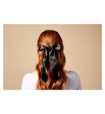 Boots Bow Bobble Black