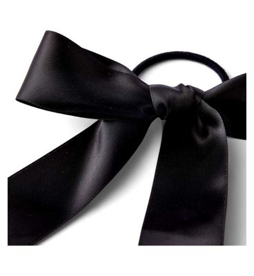 Boots Bow Bobble Black