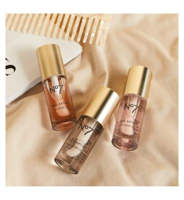 No7 Pro Artist Lip Shine Oil