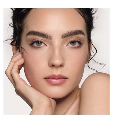 Impeccable 24HR Blurring Matte Setting Spray 40ml