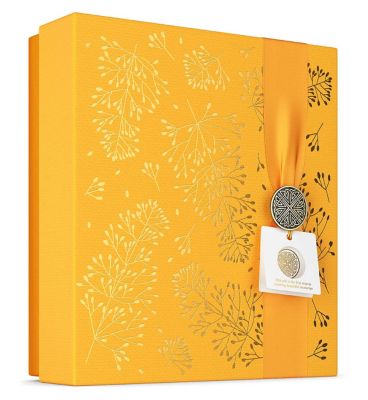 Rituals The Ritual Of Mehr Sweet Orange & Cedar Wood Bath And Body Medium Gift Set