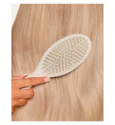 Beauty Works x Molly-Mae Luxury Dressing Brush