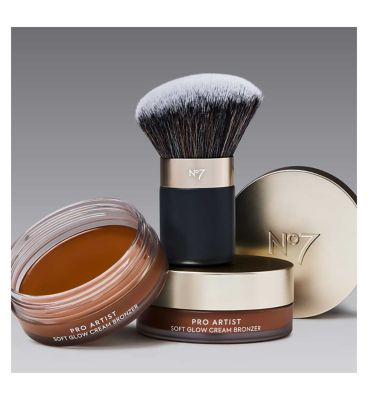 No7 Pro Artist The All Over Artist Kabuki Brush